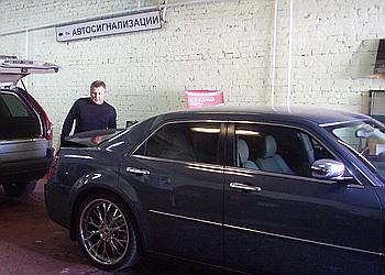 Компания «АргоАвто» специализируется на установке дополнительного оборудования (системы мониторинга, автосигнализации, автомагнитолы, ксенон, парктроники...)